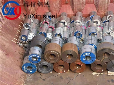 Več kot 1000 ton q235b ogljikovih jeklenih kodrov do Pakistana